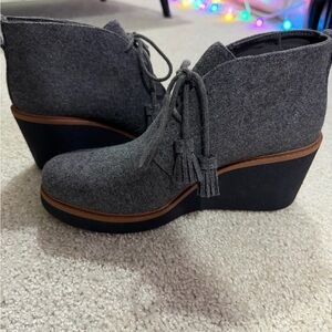 Dr. Scholls Gray Wedge Ankle Boots